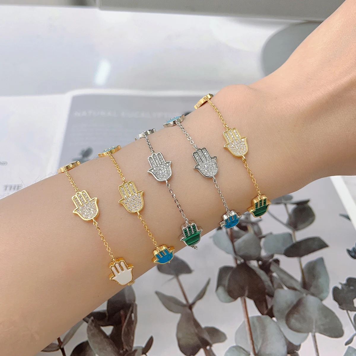 Copper Bracelets Classic Bohemian Palm Fashion Chain Charm Bracelet For Women Jewelry Party Friends Best Gifts NEW
Copper Bracelets Classic Bohemian Palm Fashion Chain Charm Bracelet For Women Jewelry Party Friends Best Gifts NEW