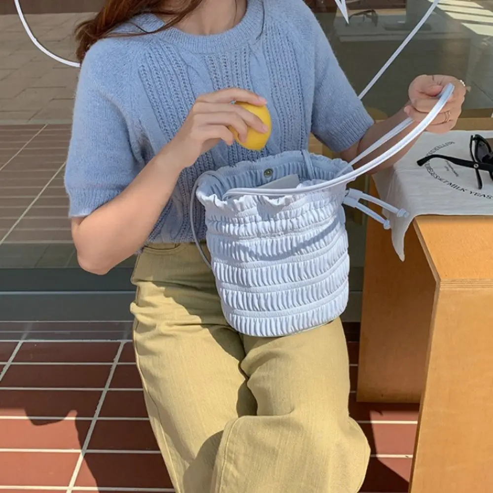 Solid Color Pleated Bucket Bag Sweet PU Leather Korean Style Drawstring Handbags Texture Underarm Bag Outdoor
Solid Color Pleated Bucket Bag Sweet PU Leather Korean Style Drawstring Handbags Texture Underarm Bag Outdoor