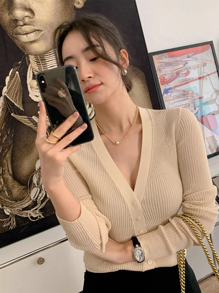 Sexy Slim Fitand Slim AppearancePopular Knitted CardiganWomen's Spring and Autumn V-neck Button Elastic Sweater Coat WoolOverlay
Sexy Slim Fitand Slim AppearancePopular Knitted CardiganWomen's Spring and Autumn V-neck Button Elastic Sweater Coat WoolOverlay