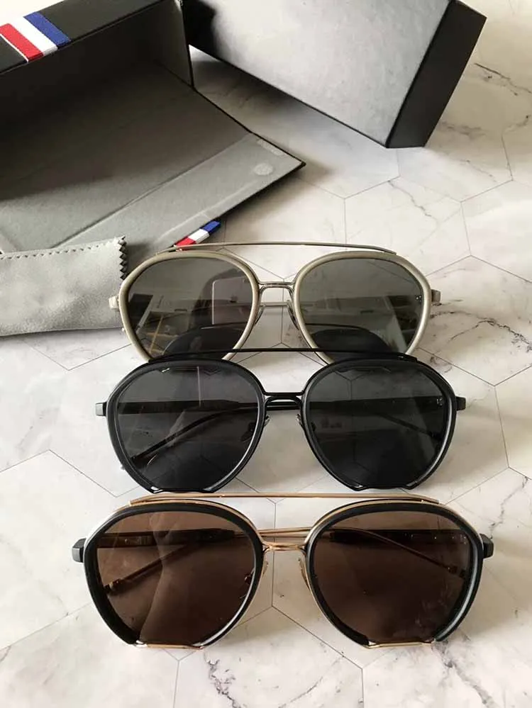 TB THOM Sunglasses Men Vintage Luxury Brand Ladies Driving Sunglasses 2022 New Mirror Female Black Metal Fashion Sunglasses
TB THOM Sunglasses Men Vintage Luxury Brand Ladies Driving Sunglasses 2022 New Mirror Female Black Metal Fashion Sunglasses