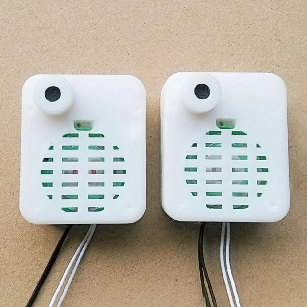 Small Squeezed Music Box Button Play Recordable Voice Module Sound Box for Plush Toy and Creative Greeting Card,Gift
Small Squeezed Music Box Button Play Recordable Voice Module Sound Box for Plush Toy and Creative Greeting Card,Gift