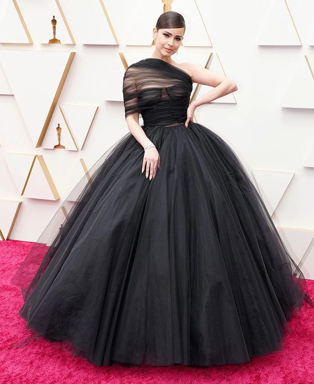 Gorgeous Black Tulle Prom Party Dress One Shoulder Sleeveless Floor Length Evening Formal Gowns Celebrity Style Robe De Soiree
Gorgeous Black Tulle Prom Party Dress One Shoulder Sleeveless Floor Length Evening Formal Gowns Celebrity Style Robe De Soiree