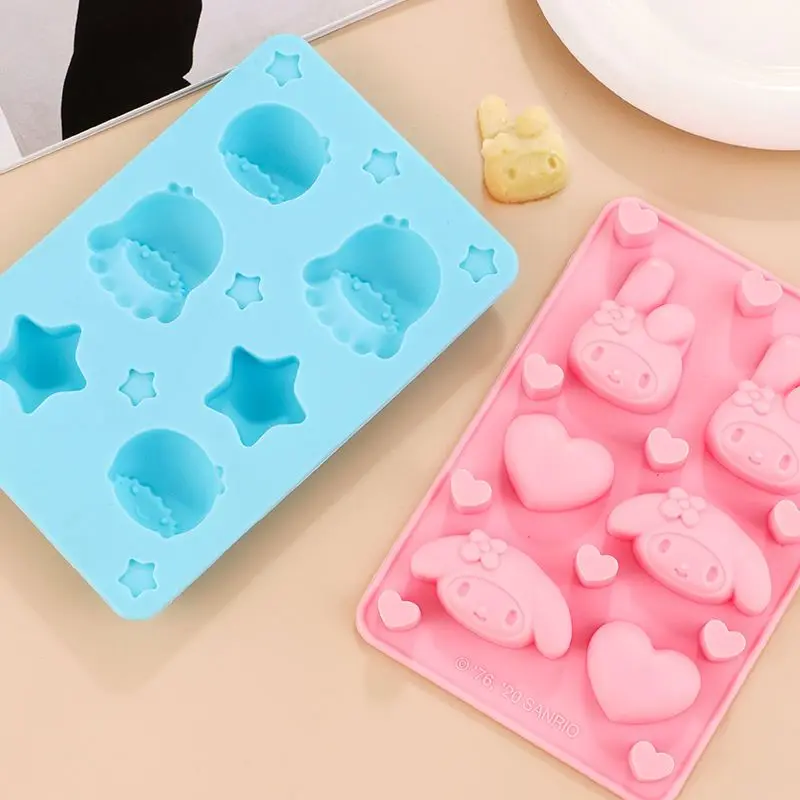 Sanrios Mymelody Cinnamoroll Kuromi kawaii аниме мультфильм силиконовые формы кубики льда печенье Кондитерская ручная форма для выпечки DIY Инструменты
Sanrios Mymelody Cinnamoroll Kuromi kawaii аниме мультфильм силиконовые формы кубики льда печенье Кондитерская ручная форма для выпечки DIY Инструменты
