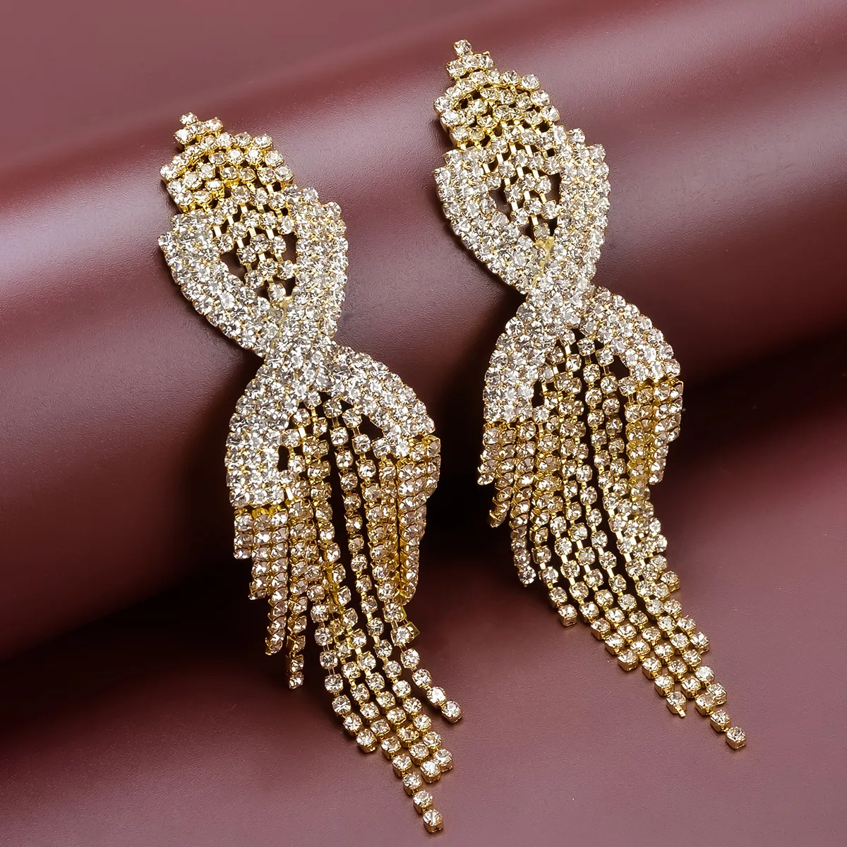 Middle East New Tassel Earrings Fashion Jewelry Girls' Versatile Diamond Earrings Manufacturer Direct Sales One On Behalf Of Hai
Middle East New Tassel Earrings Fashion Jewelry Girls' Versatile Diamond Earrings Manufacturer Direct Sales One On Behalf Of Hai