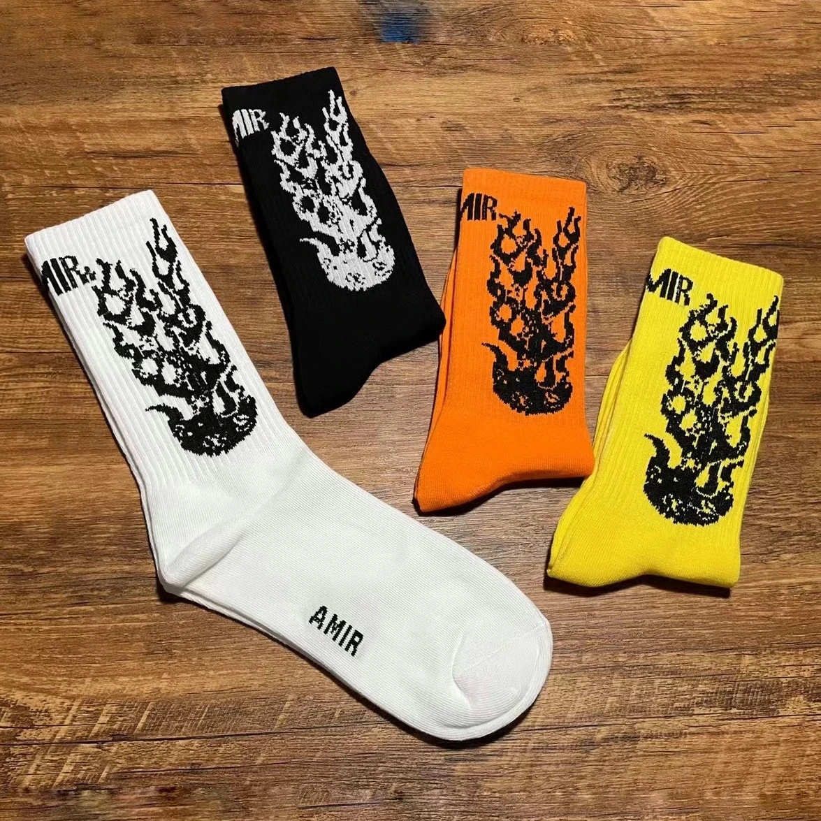 ARM Men Women Bones Soft Socks 4 Colors High Street Embroidered Top Quality Breathable Hip Hop Socks
ARM Men Women Bones Soft Socks 4 Colors High Street Embroidered Top Quality Breathable Hip Hop Socks