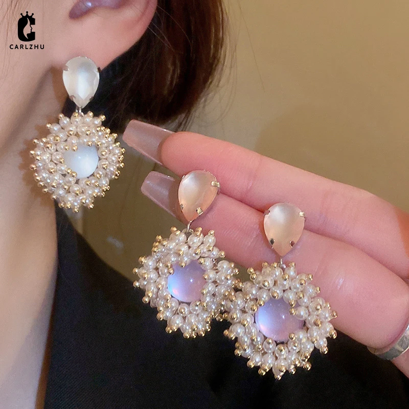 Luxury Opal Stone Cluster Pearl Resin Flower Drop Earrings for Women Fashion Temperament Wedding Party Jewelry
Luxury Opal Stone Cluster Pearl Resin Flower Drop Earrings for Women Fashion Temperament Wedding Party Jewelry