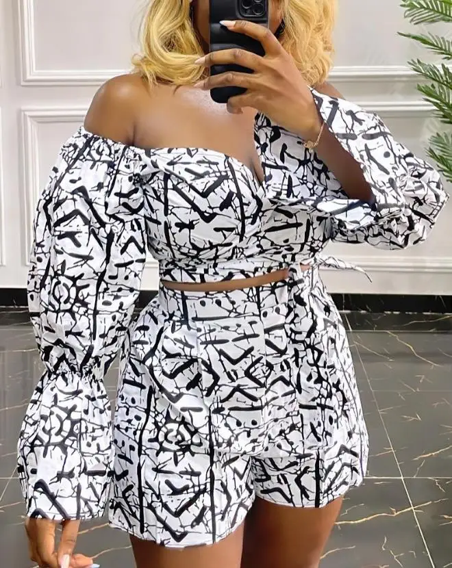 Summer Casual Crop Top & Shorts Set for Lady Abstract Print Off Shoulder Bell Sleeve Tied Detail Sexy Fashion Two Piece Outfits
Summer Casual Crop Top & Shorts Set for Lady Abstract Print Off Shoulder Bell Sleeve Tied Detail Sexy Fashion Two Piece Outfits
