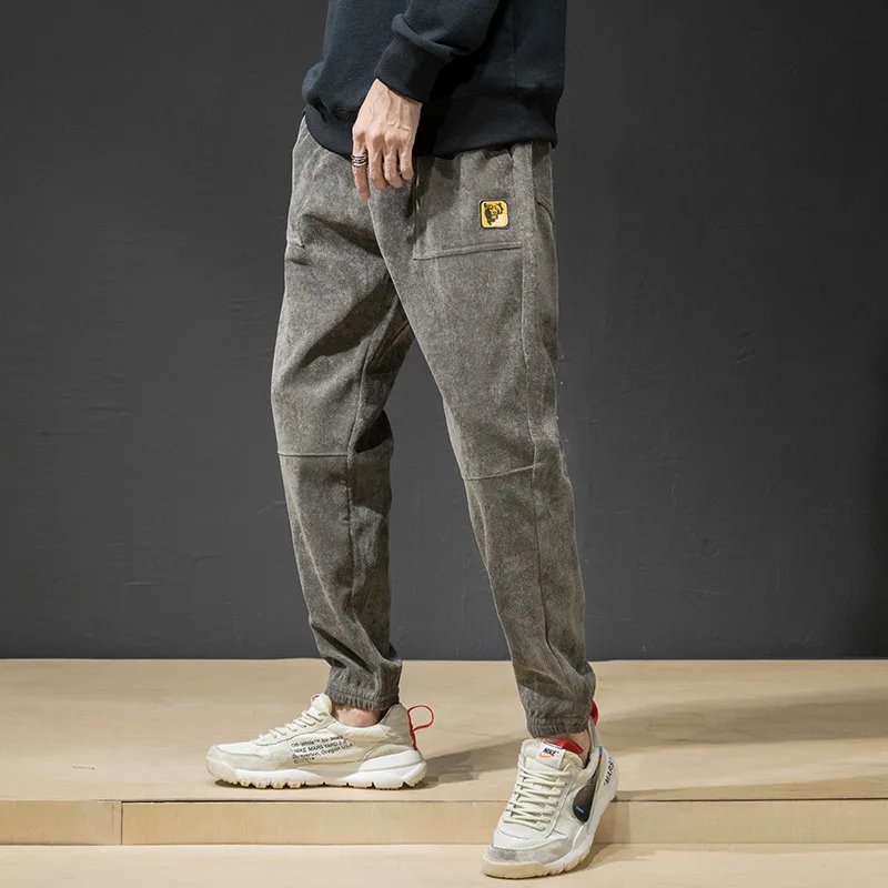 2022 spring new men's casual pants fashion youth beam feet sports trousers loose overalls pants outdoor sports pants
2022 spring new men's casual pants fashion youth beam feet sports trousers loose overalls pants outdoor sports pants