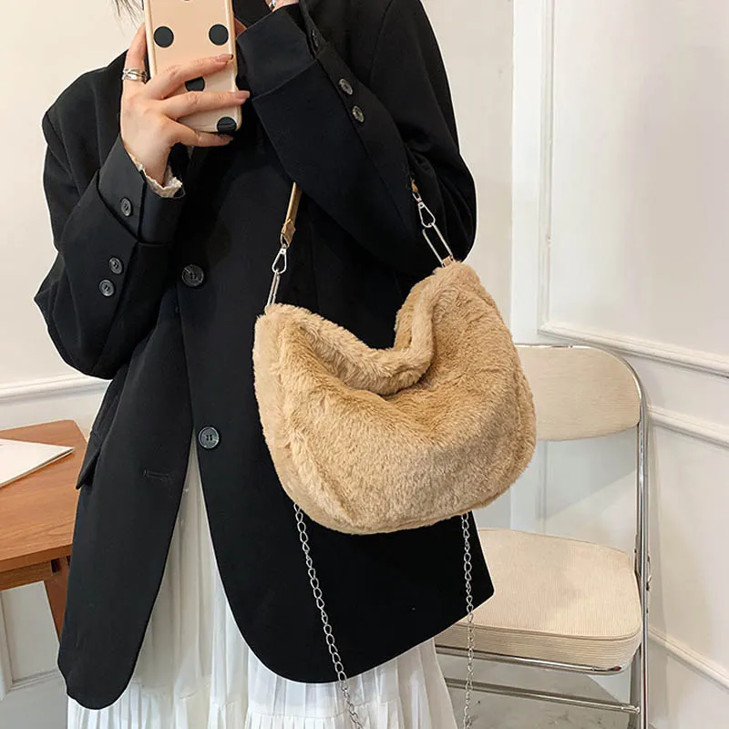 New Trend Fashion Plush Women Underarm Shoulder Bag Designer Handbag Casual Travel Tote Shopping Pouch Chain Crossbody Bags
New Trend Fashion Plush Women Underarm Shoulder Bag Designer Handbag Casual Travel Tote Shopping Pouch Chain Crossbody Bags