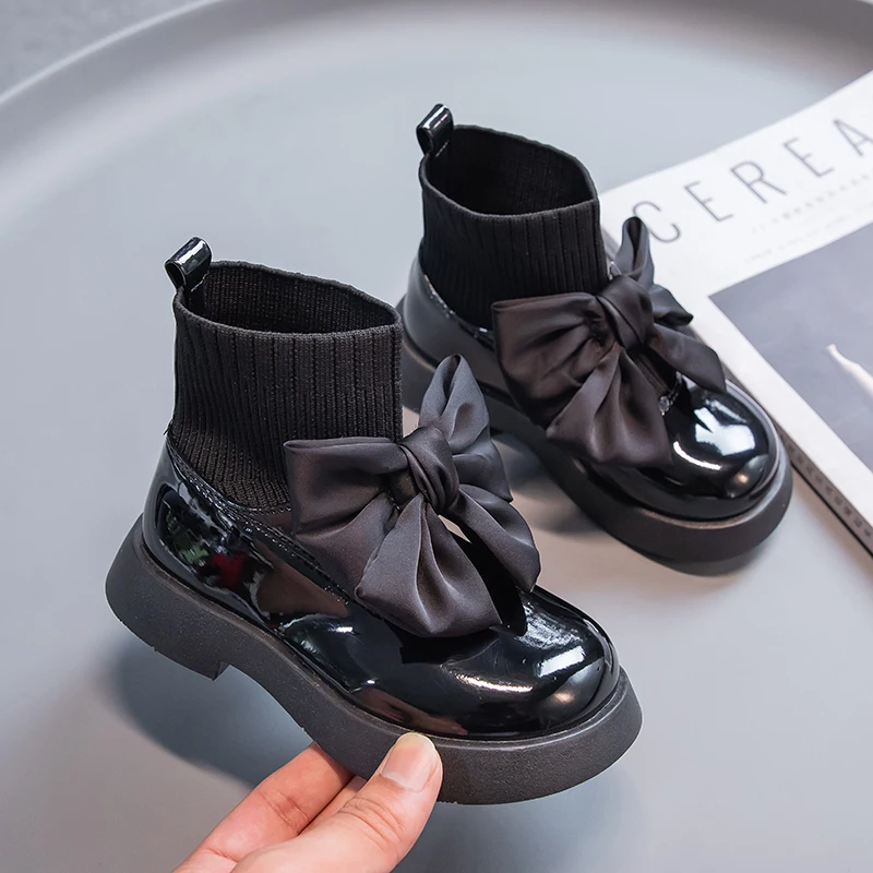 Black Glossy Children's Pure Black Socks Shoes 2022 Breathable Spring and Autumn Bow Japanese Lolita Uniform Boots for Girls PU
Black Glossy Children's Pure Black Socks Shoes 2022 Breathable Spring and Autumn Bow Japanese Lolita Uniform Boots for Girls PU