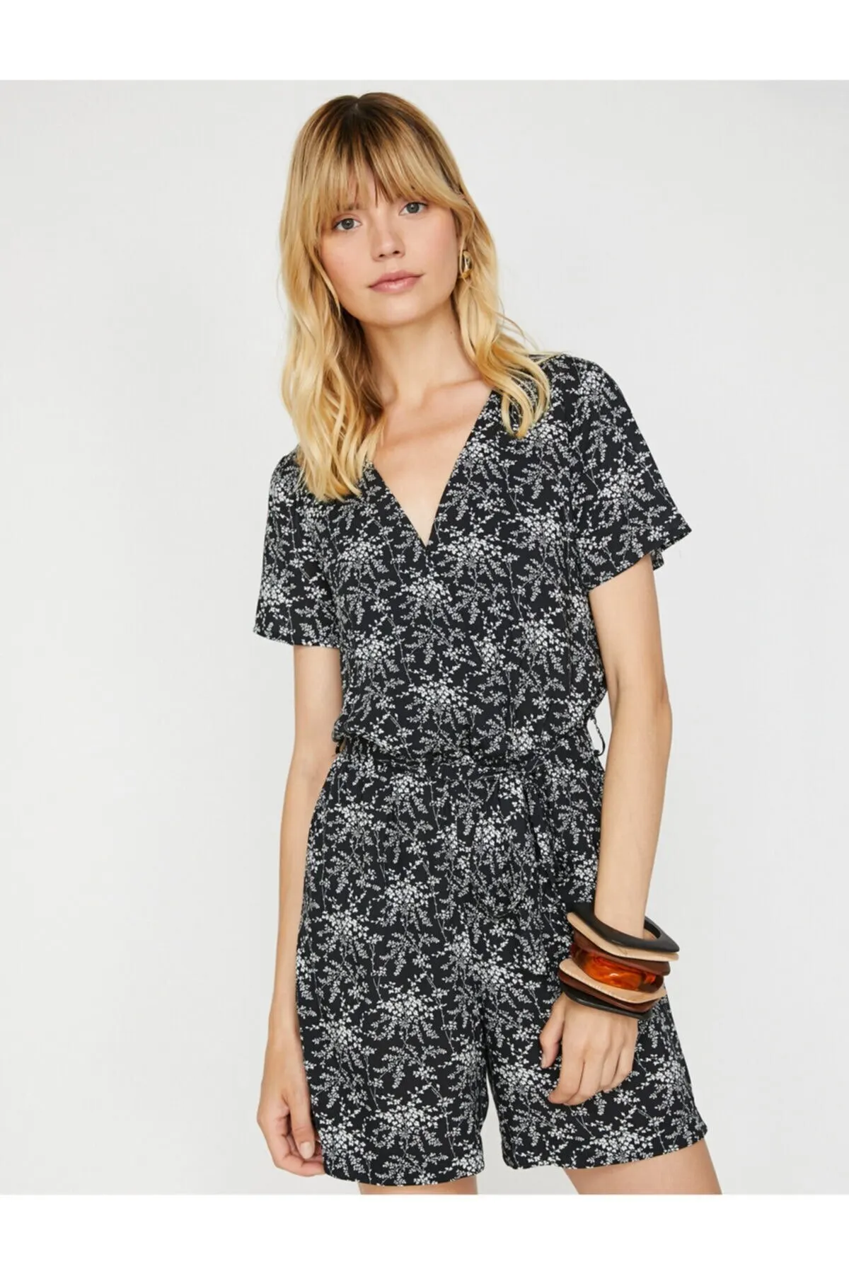 Women's Overalls Patterned Style Hot Casual Sleeveless Loose Baggy Trousers Romper Jumpsuit Jumpsuit Pants Romper Jumpsuit
Women's Overalls Patterned Style Hot Casual Sleeveless Loose Baggy Trousers Romper Jumpsuit Jumpsuit Pants Romper Jumpsuit
