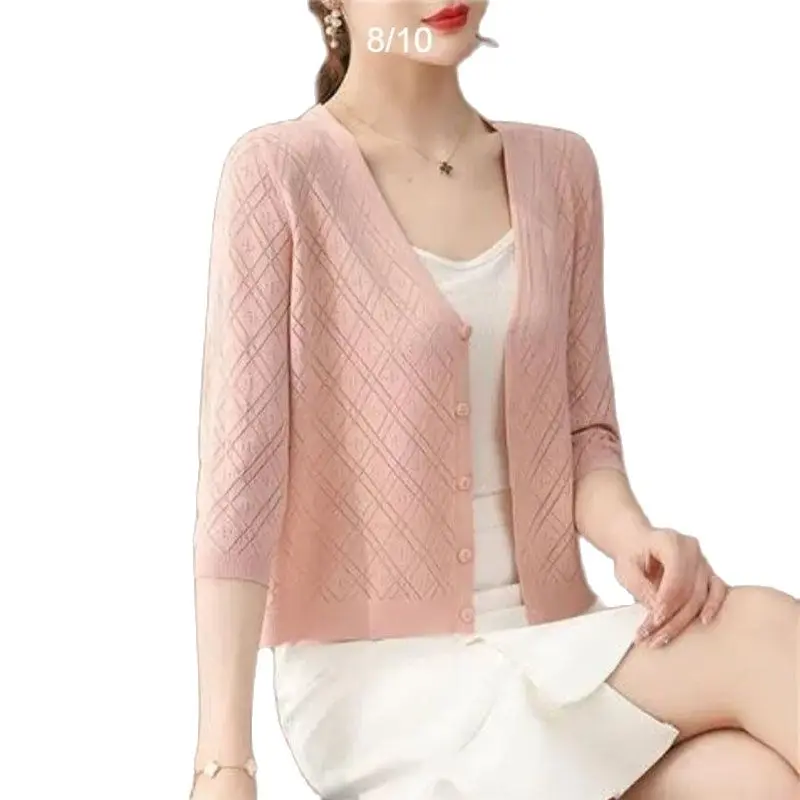 Hook Flower Hollowed Out Knitwear Female Sunscreen Clothing V-Neck Knitted Cardigan Coat 2023 New Spring Summer Thin Tops Shawl 
Hook Flower Hollowed Out Knitwear Female Sunscreen Clothing V-Neck Knitted Cardigan Coat 2023 New Spring Summer Thin Tops Shawl
