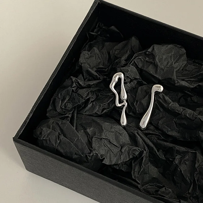 Asymmetric Creative Liquid State Lava Water Drop Stud Earrings Female Women Party Cool Jewelry Gift Party
Asymmetric Creative Liquid State Lava Water Drop Stud Earrings Female Women Party Cool Jewelry Gift Party