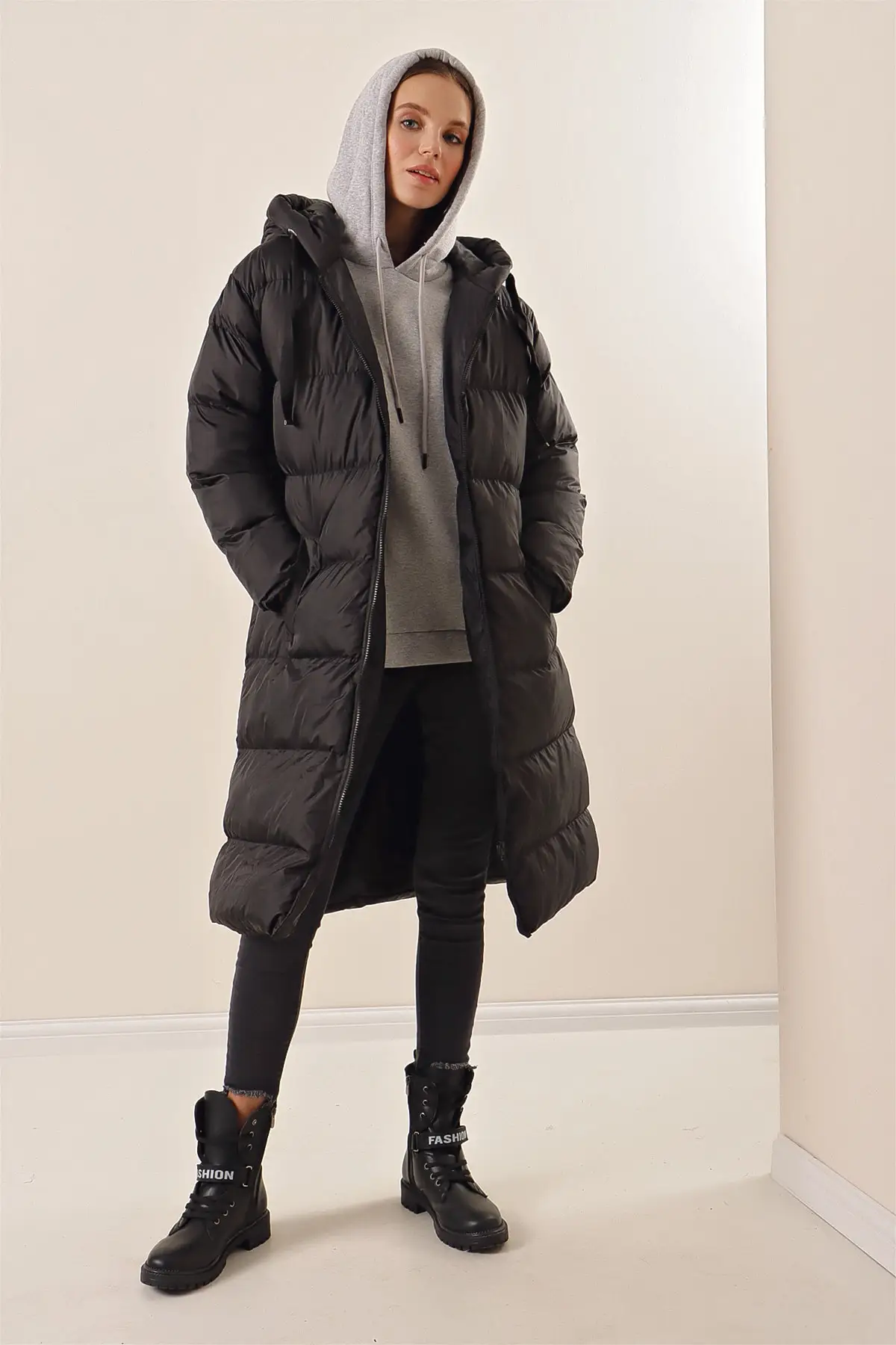 Женское длинное Надувное пальто большого размера с индивидуальным дизайном
Женское длинное Надувное пальто большого размера с индивидуальным дизайном