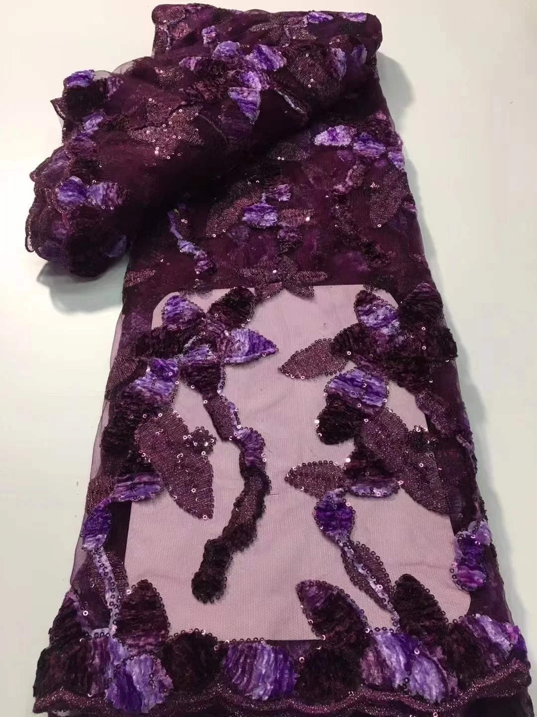 Purple Sequin Lace Fabric 2022 High Quality 3D Embroidered African Tulle Fabric French Net Lace For Wedding Dress Sew
Purple Sequin Lace Fabric 2022 High Quality 3D Embroidered African Tulle Fabric French Net Lace For Wedding Dress Sew