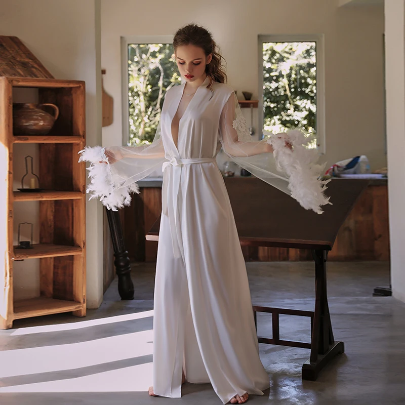 Imitation Silk patchwork mesh feather cuffs three-dimensional embroidery lace-up long nightgown home wear
Imitation Silk patchwork mesh feather cuffs three-dimensional embroidery lace-up long nightgown home wear