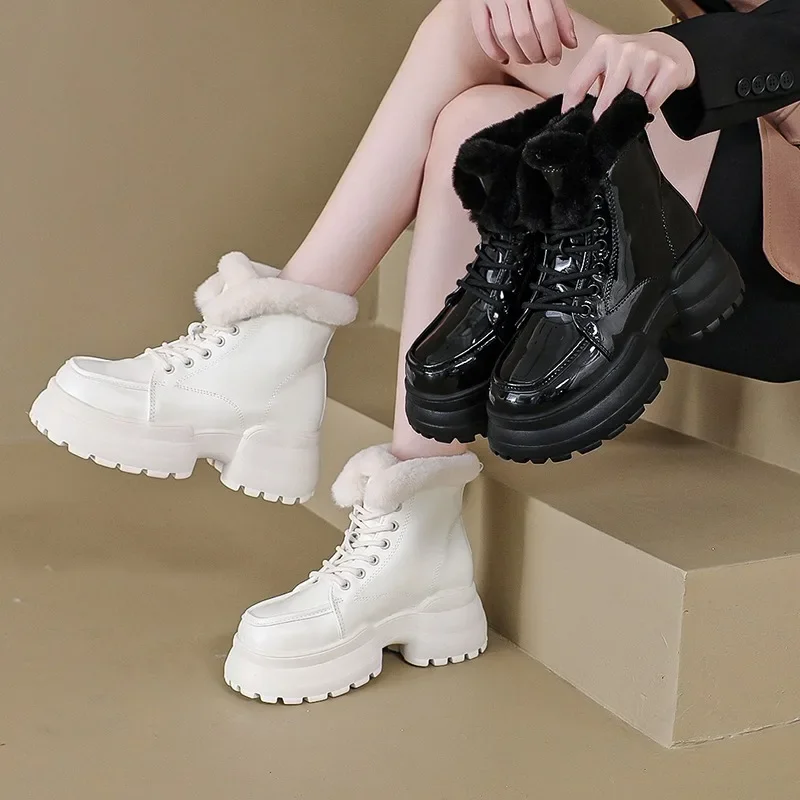 2024 Winter Platform Plush Warm Snow Boots Women Thick Sole Waterproof Patent Leather Height Increasing Shoes For Botas Mujer
2024 Winter Platform Plush Warm Snow Boots Women Thick Sole Waterproof Patent Leather Height Increasing Shoes For Botas Mujer