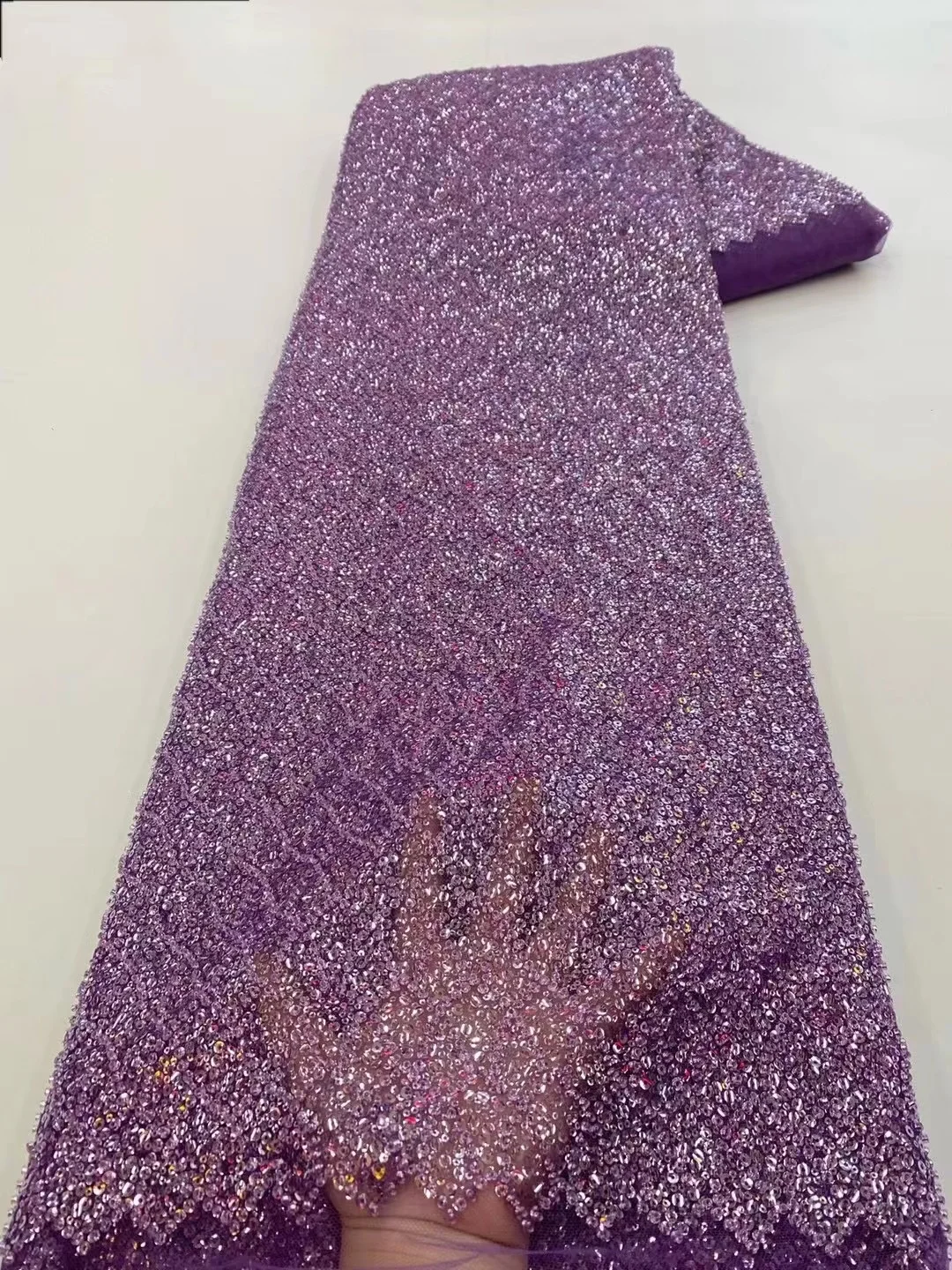 African Sequined Lace Fabric 2023 High Quality Beads Lace Material 5 Yards Latest French Nigerian Lace Fabrics For Dress
African Sequined Lace Fabric 2023 High Quality Beads Lace Material 5 Yards Latest French Nigerian Lace Fabrics For Dress