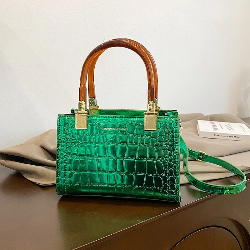 Alligator Crossbody Bag Acrylic Handle Women Handbags Designer Crocodile Pattern Shoulder Bags for Women 2023 Square Purses Tote
Alligator Crossbody Bag Acrylic Handle Women Handbags Designer Crocodile Pattern Shoulder Bags for Women 2023 Square Purses Tote