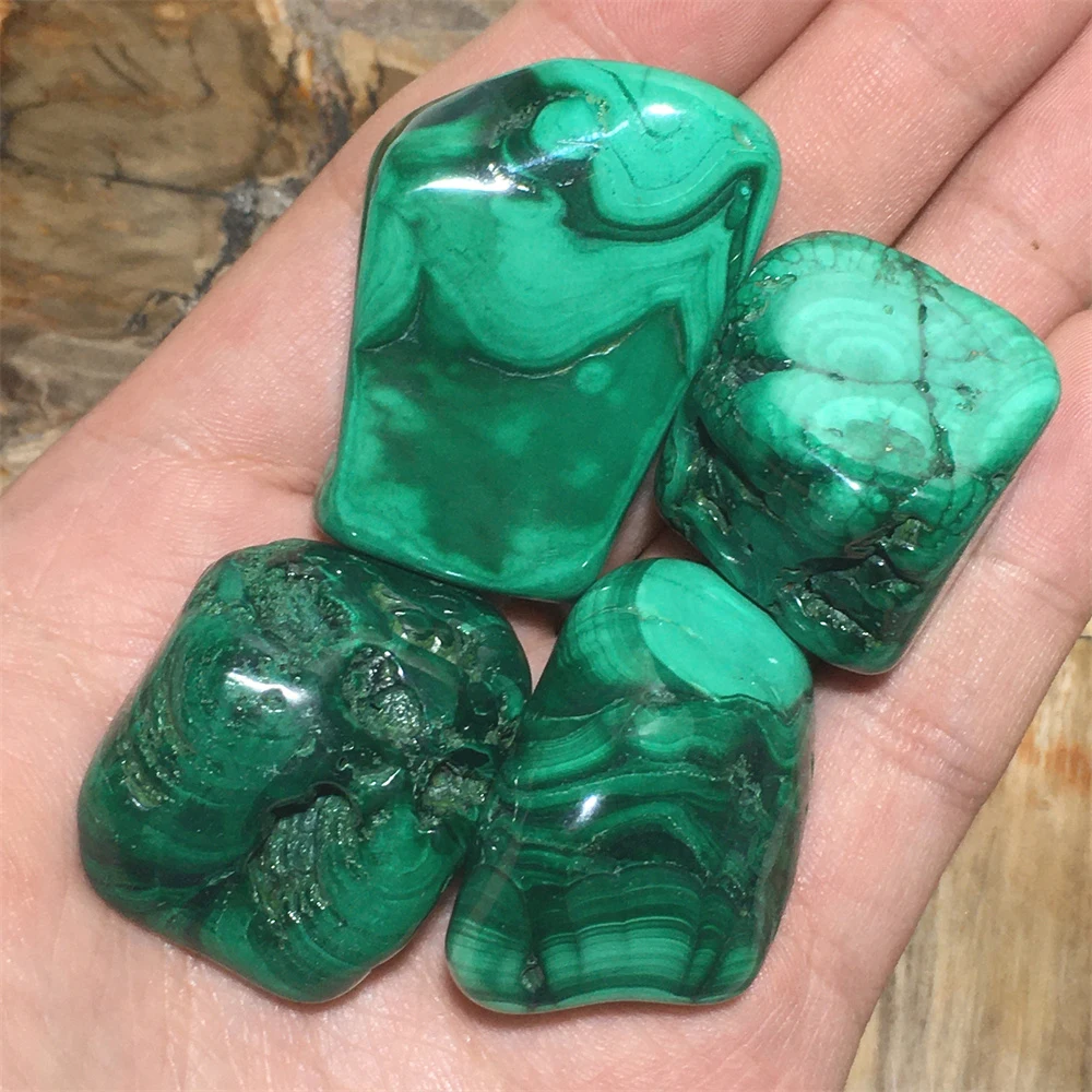 Natural Palm Malachite Stone Crystals Quartz Freeform Specimen Fashion Souvenir Gem Mineral House Decoration Feng Shui Healing
Natural Palm Malachite Stone Crystals Quartz Freeform Specimen Fashion Souvenir Gem Mineral House Decoration Feng Shui Healing