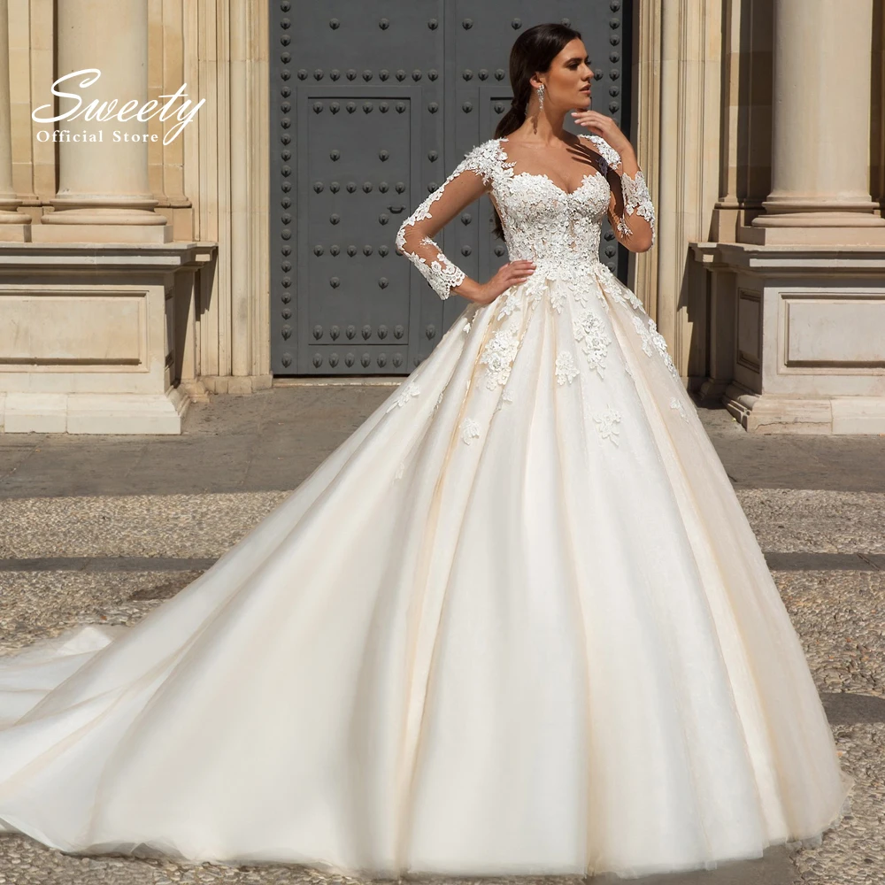 Luxury Wedding Dress Embroidered Lace Boat Neck Ball Gowns Sleevelesswith Appliques Sashes Vestido De Noiva Plus Size Button
Luxury Wedding Dress Embroidered Lace Boat Neck Ball Gowns Sleevelesswith Appliques Sashes Vestido De Noiva Plus Size Button