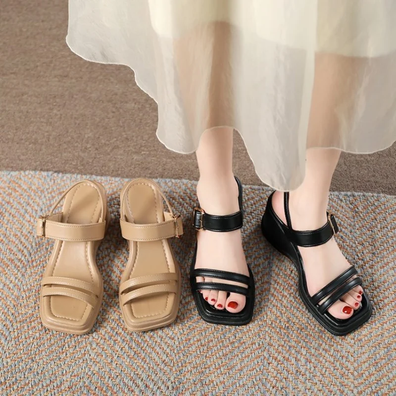 2023 New Fashion Women Wedge Sandals Summer Platform Sandals Buckle Strap Open Toe Platform Casual Shoes Ladies Sandals
2023 New Fashion Women Wedge Sandals Summer Platform Sandals Buckle Strap Open Toe Platform Casual Shoes Ladies Sandals