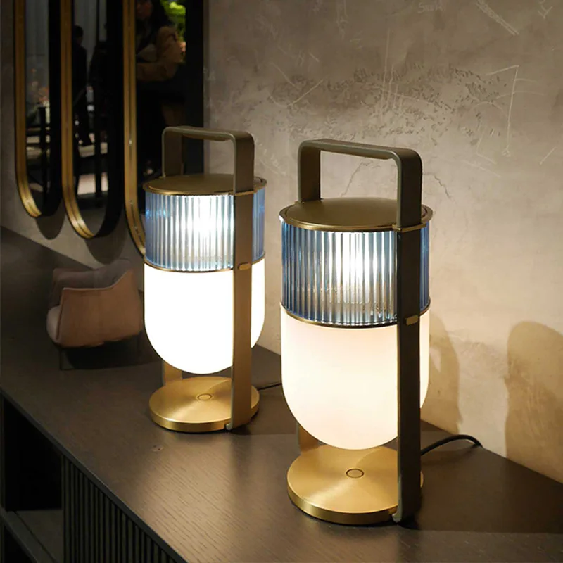 Creative LED Desk Lamp Postmodern Living Room Bedroom Simple Bedside Table Lamp Study Decoration Personalized Glass Table Light
Creative LED Desk Lamp Postmodern Living Room Bedroom Simple Bedside Table Lamp Study Decoration Personalized Glass Table Light