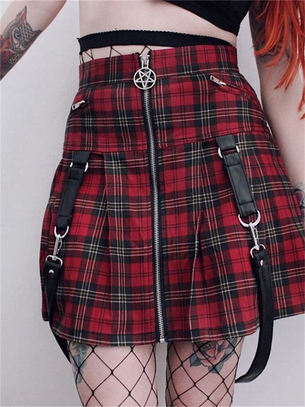 Мини-юбка в готическом стиле женская, пикантная в клетку, с принтом цепей, уличная одежда в стиле Харадзюку, Сказочная юбка в гранж-панк 
Мини-юбка в готическом стиле женская, пикантная в клетку, с принтом цепей, уличная одежда в стиле Харадзюку, Сказочная юбка в гранж-панк