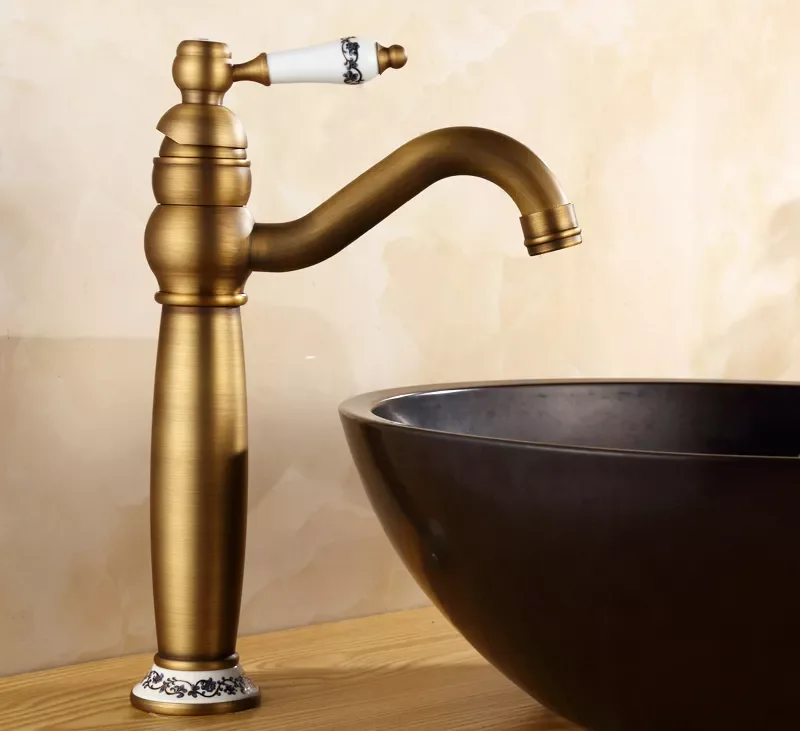 Basin Faucets Brass Antique Bronze European Bathroom Sink Faucet 1 Lever Hole Countertop Deck Hot Cold Mxier Water Taps 9201
Basin Faucets Brass Antique Bronze European Bathroom Sink Faucet 1 Lever Hole Countertop Deck Hot Cold Mxier Water Taps 9201