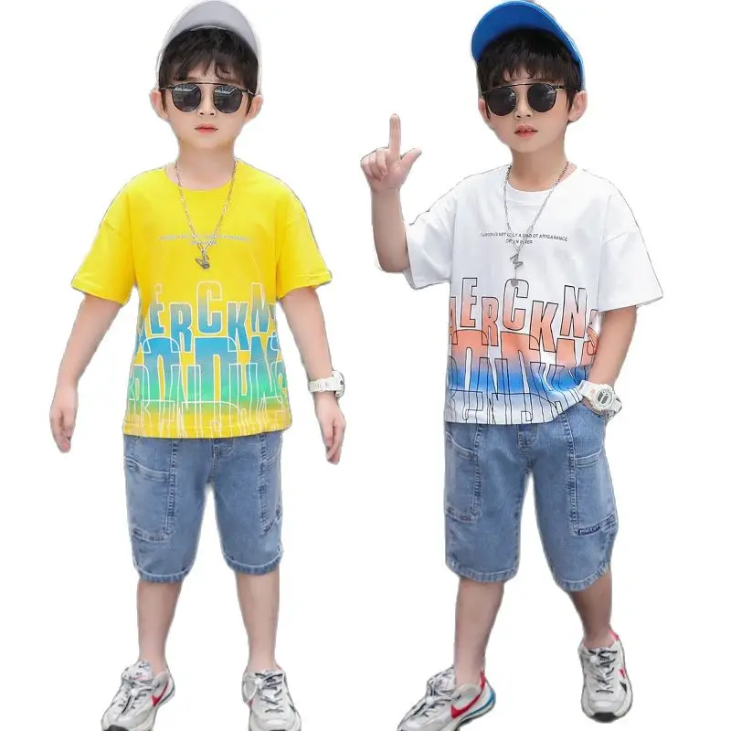 Летний костюм для маленьких мальчиков, хлопковая футболка с надписью + джинсовые брюки, комплект из 2 предметов, одежда для подростков, детск...
Летний костюм для маленьких мальчиков, хлопковая футболка с надписью + джинсовые брюки, комплект из 2 предметов, одежда для подростков, детск...