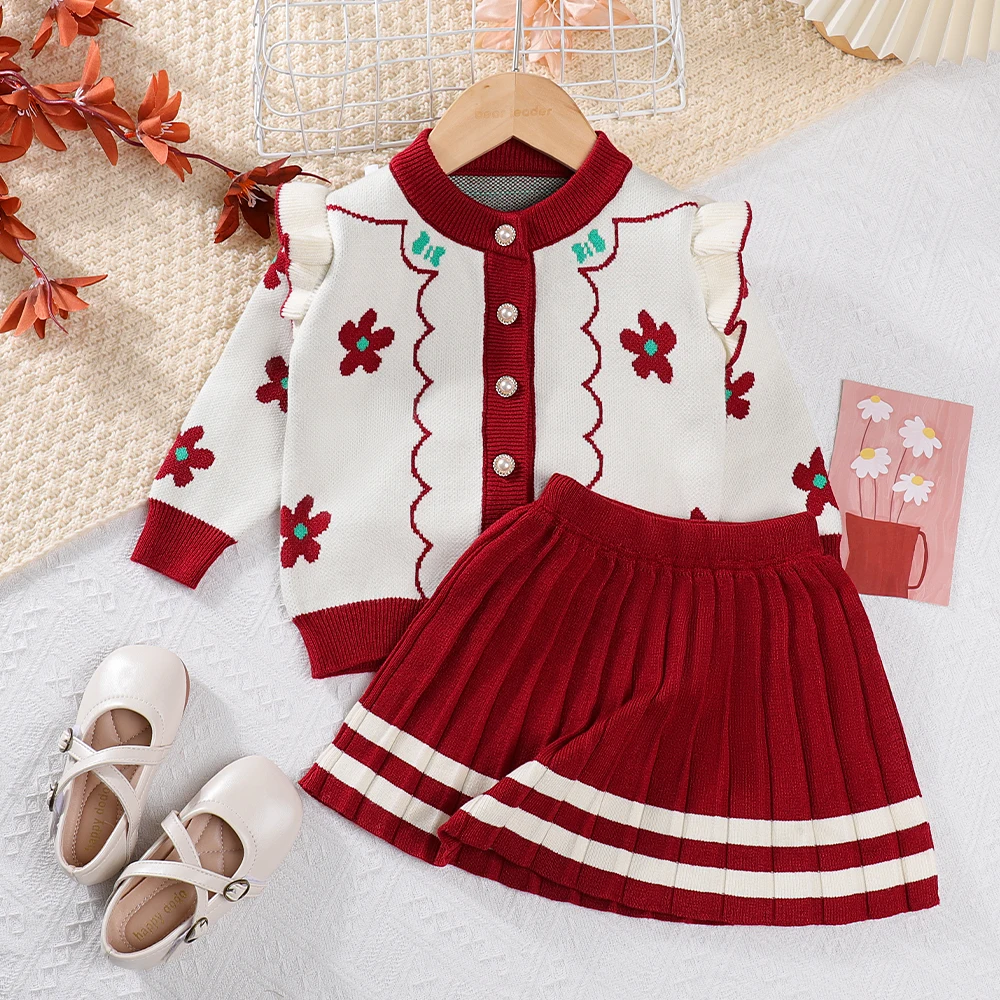 Menoea Girls' Autumn/Winter Long Sleeve Knit Set New Girls' Flower Print Knit Top+Striped Pleated Skirt Cute Two Piece Set
Menoea Girls' Autumn/Winter Long Sleeve Knit Set New Girls' Flower Print Knit Top+Striped Pleated Skirt Cute Two Piece Set