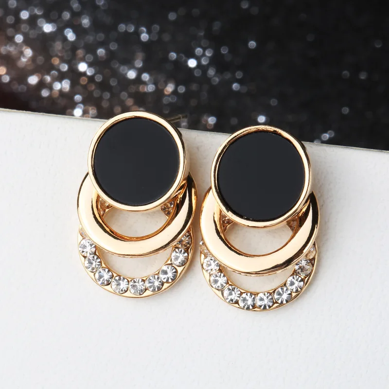 Personality Black Geometric Compact And Simple Temperament Clip on Earrings Rhinestones All-match Women's Gift Earrings Jewelry
Personality Black Geometric Compact And Simple Temperament Clip on Earrings Rhinestones All-match Women's Gift Earrings Jewelry