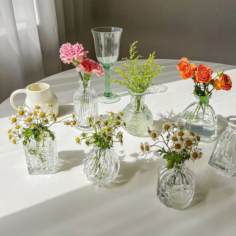 Embossed Transparent Glass Vase Nordic Home Furnishings Living Room Tea Table Flower Arrangement Flower Vase Home Accessories
Embossed Transparent Glass Vase Nordic Home Furnishings Living Room Tea Table Flower Arrangement Flower Vase Home Accessories