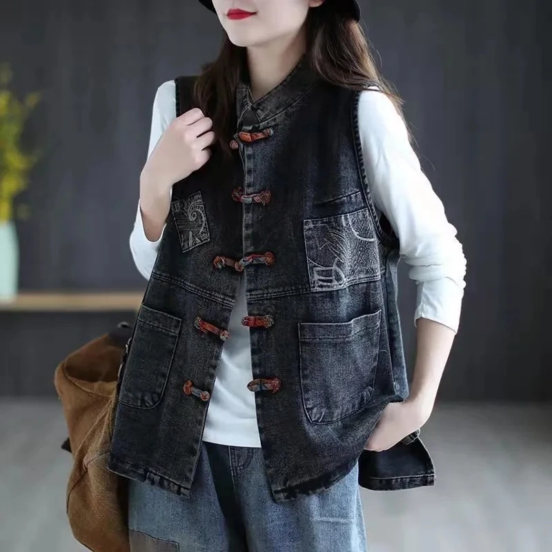 Denim Vest Women's 2023 New Spring Autumn Large Ethnic Style Button Outwear Tank Tops Female Waistcoat Chaleco Mujer Coats 5XL
Denim Vest Women's 2023 New Spring Autumn Large Ethnic Style Button Outwear Tank Tops Female Waistcoat Chaleco Mujer Coats 5XL