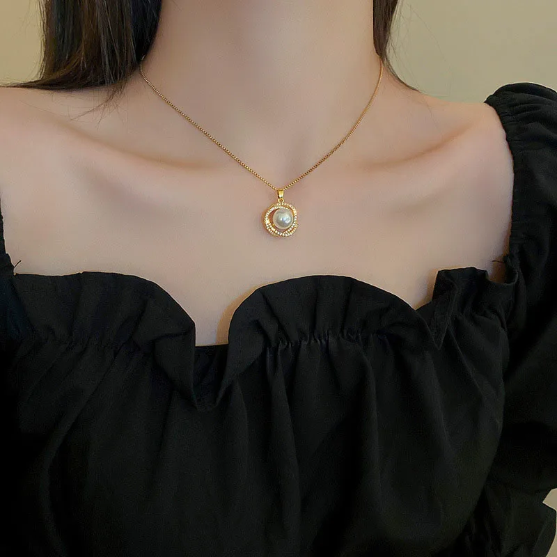 Pearl Pendant Necklace Clavicle Chain Choker Titanium Steel Zircon Wrap Necklace Paties Daily Life Dating Women Jewelry Necklace
Pearl Pendant Necklace Clavicle Chain Choker Titanium Steel Zircon Wrap Necklace Paties Daily Life Dating Women Jewelry Necklace