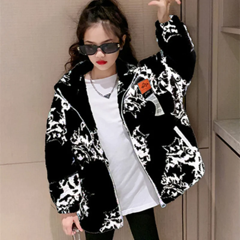 Girls Coat Jacket Cotton Outwear Overcoat Loose Warm Thicken Velvet Winter Plus Size Children's Clothing Winter Clothes Girls
Girls Coat Jacket Cotton Outwear Overcoat Loose Warm Thicken Velvet Winter Plus Size Children's Clothing Winter Clothes Girls
