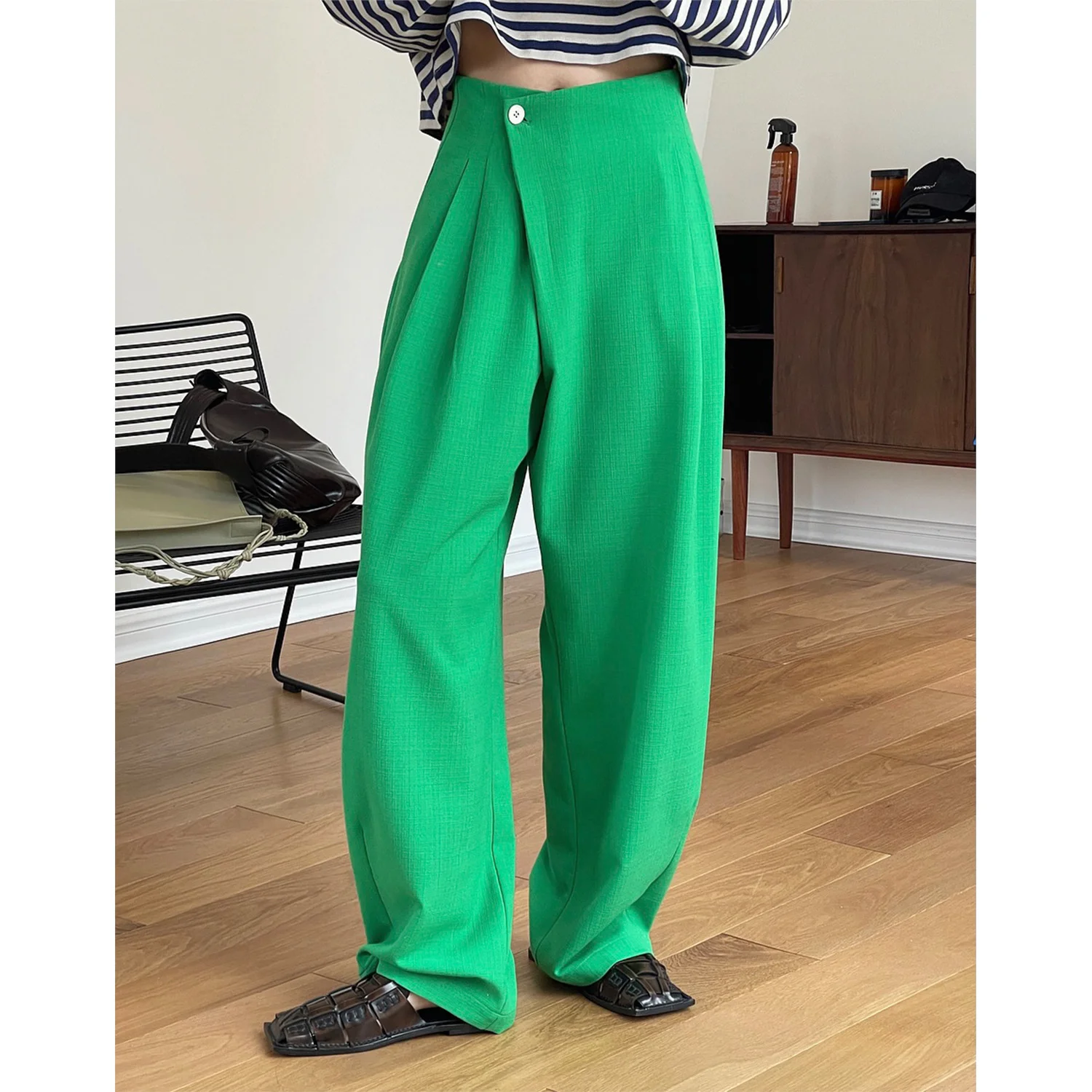 Spring New Korea Style Texture Placket Casual Pants Wide Legs Loose Thin Crisp Pants Women
Spring New Korea Style Texture Placket Casual Pants Wide Legs Loose Thin Crisp Pants Women