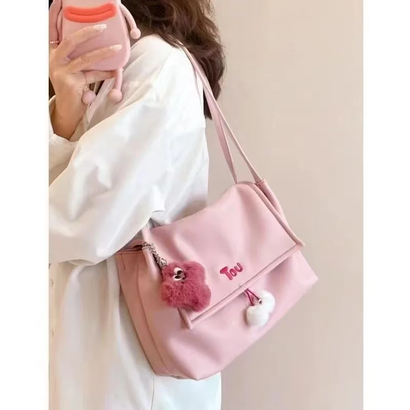 New Versatile High Capacity Tote Bag Commuter Shoulder Bag Fashion Casual Handbag Crossbody Bags for Women Purses and Handbag
New Versatile High Capacity Tote Bag Commuter Shoulder Bag Fashion Casual Handbag Crossbody Bags for Women Purses and Handbag