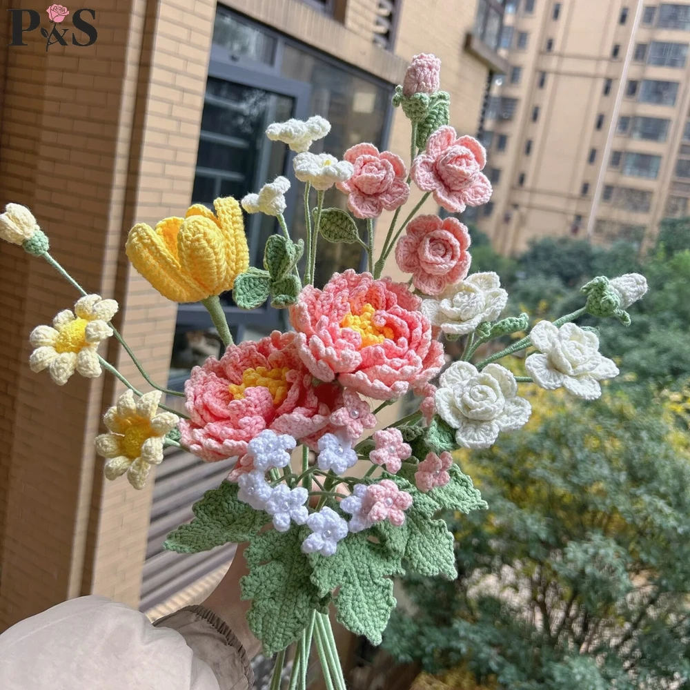 Ручной вязаный букет цветов из шерсти
Ручной вязаный букет цветов из шерсти