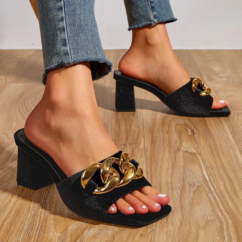 Summer Outdoor Women Slippers Sandals Heels Female Golden Metal Chain Ladies Fashion Casual Slides Mules Indoor Non-Slip Shoes
Summer Outdoor Women Slippers Sandals Heels Female Golden Metal Chain Ladies Fashion Casual Slides Mules Indoor Non-Slip Shoes