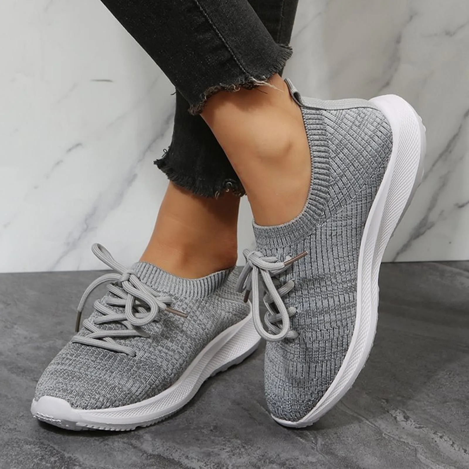 Women Sneakers Summer/Autumn New Knitted Breathable Flat Bottom Sport Shoes Ladies Casual Soft Sole Sneakers Female zapatillas
Women Sneakers Summer/Autumn New Knitted Breathable Flat Bottom Sport Shoes Ladies Casual Soft Sole Sneakers Female zapatillas