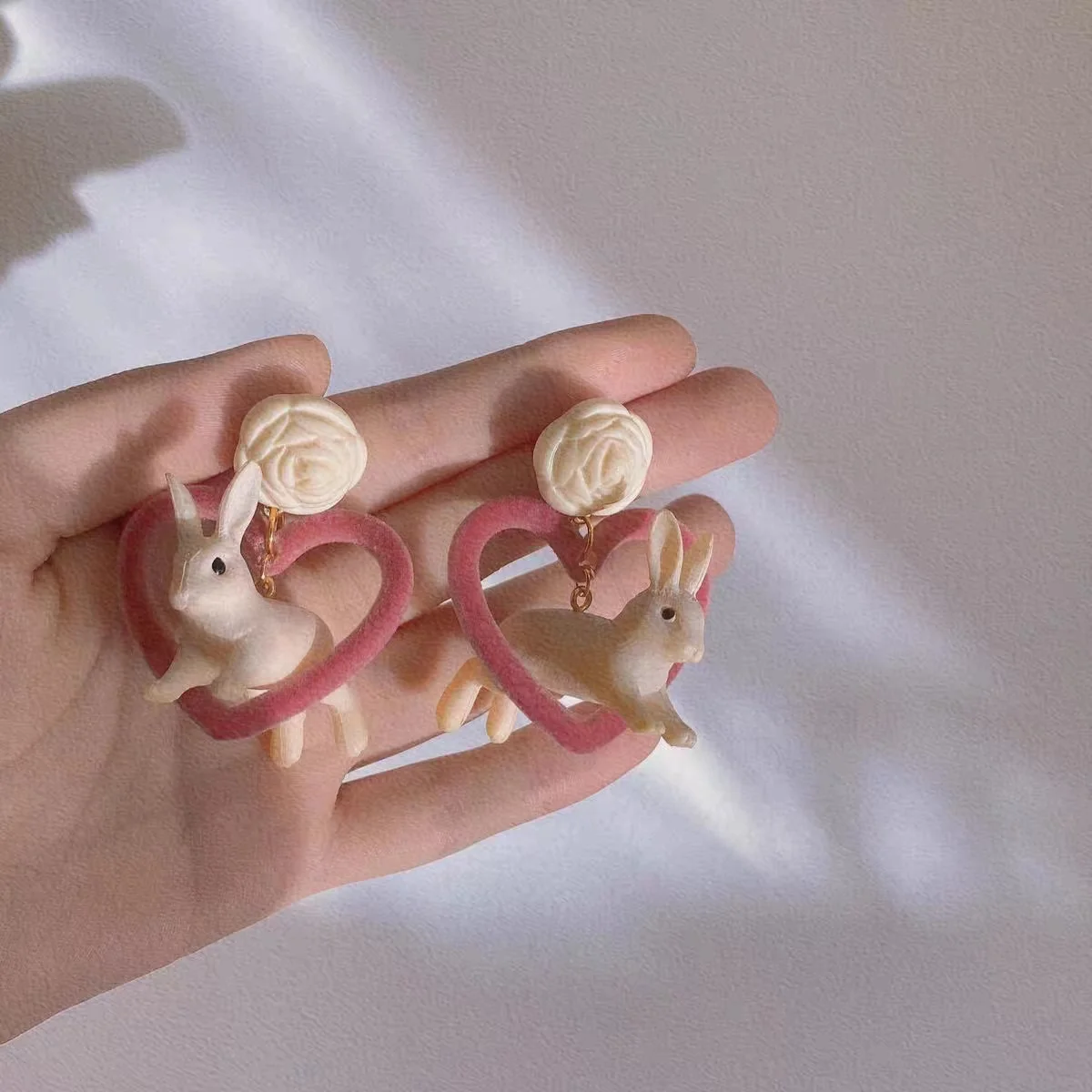 Vintage resin rose flocking love lovely rabbit girl Earrings women Earrings accessories Fairy tale design doll Earrings gifts 
Vintage resin rose flocking love lovely rabbit girl Earrings women Earrings accessories Fairy tale design doll Earrings gifts