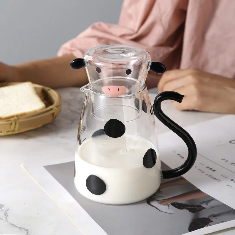 Unique Cow Shape Glass Jug Heat-Resistant Cartoon Cute Cow Shape Tea Pot and Cup Set Water/Milk Cold Kettle Coffee Pot
Unique Cow Shape Glass Jug Heat-Resistant Cartoon Cute Cow Shape Tea Pot and Cup Set Water/Milk Cold Kettle Coffee Pot