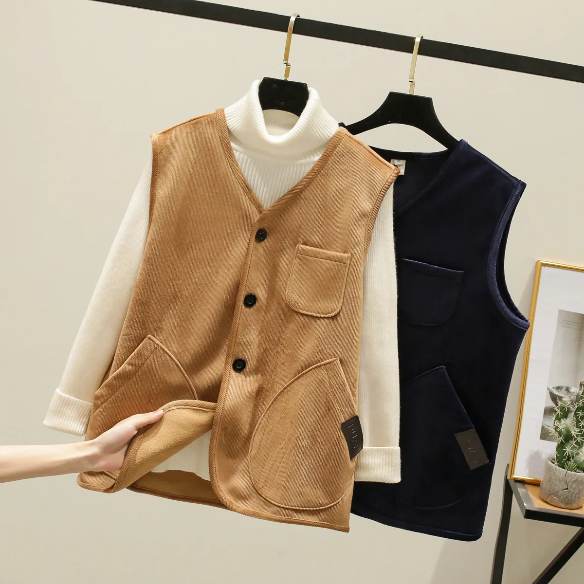 

Spring and Autumn New Slim Fit Display Round Neck Corduroy Multi Pocket Single breasted Vest Women's Vest Top Sweetheart