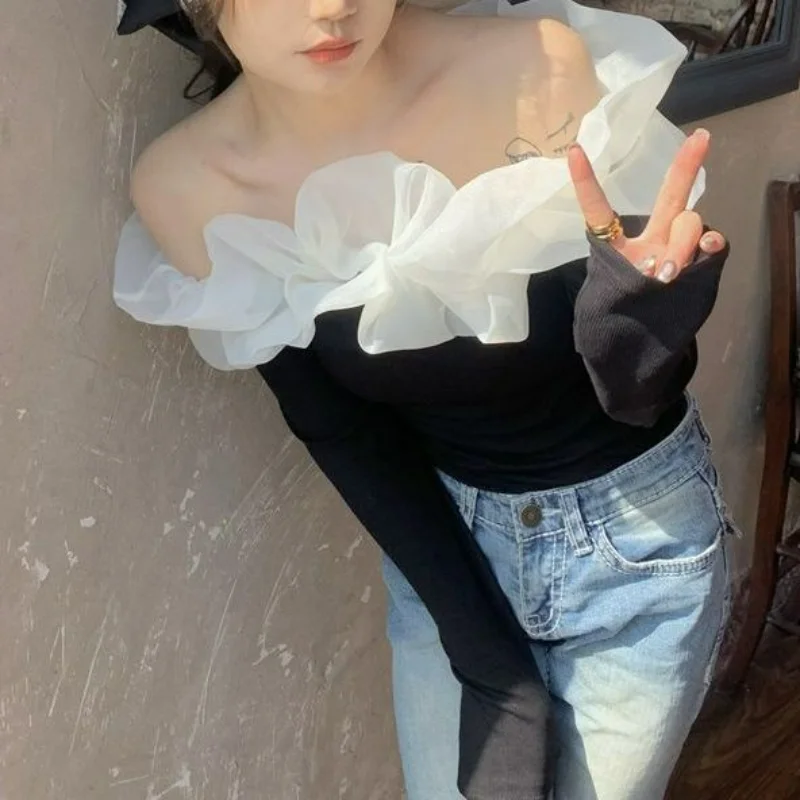 Contrast Color Patchwork Ruffles Tees Slash Neck Sexy Off-shoulder Long Sleeve Tops Y2k Clothes Vintage French Women T-shirts
Contrast Color Patchwork Ruffles Tees Slash Neck Sexy Off-shoulder Long Sleeve Tops Y2k Clothes Vintage French Women T-shirts