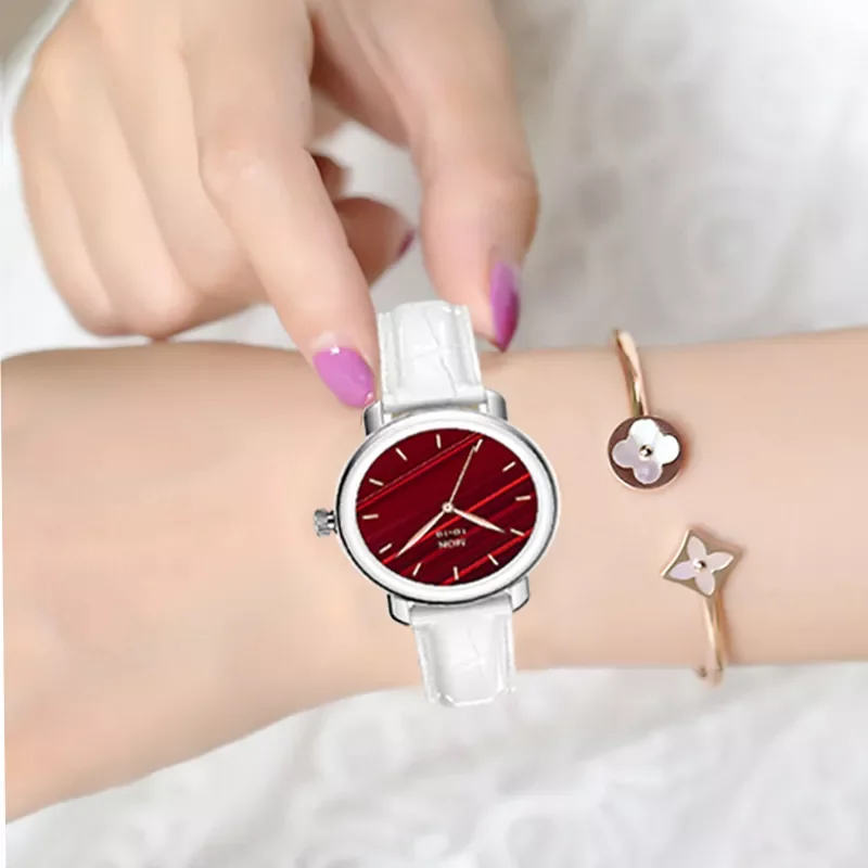 New Fashion Female Smart Watch Ultra-thin 1.09 Inch HD Color Touch Screen Menstrual Cycle Remind ECG+PPG Smartwatch Women
New Fashion Female Smart Watch Ultra-thin 1.09 Inch HD Color Touch Screen Menstrual Cycle Remind ECG+PPG Smartwatch Women