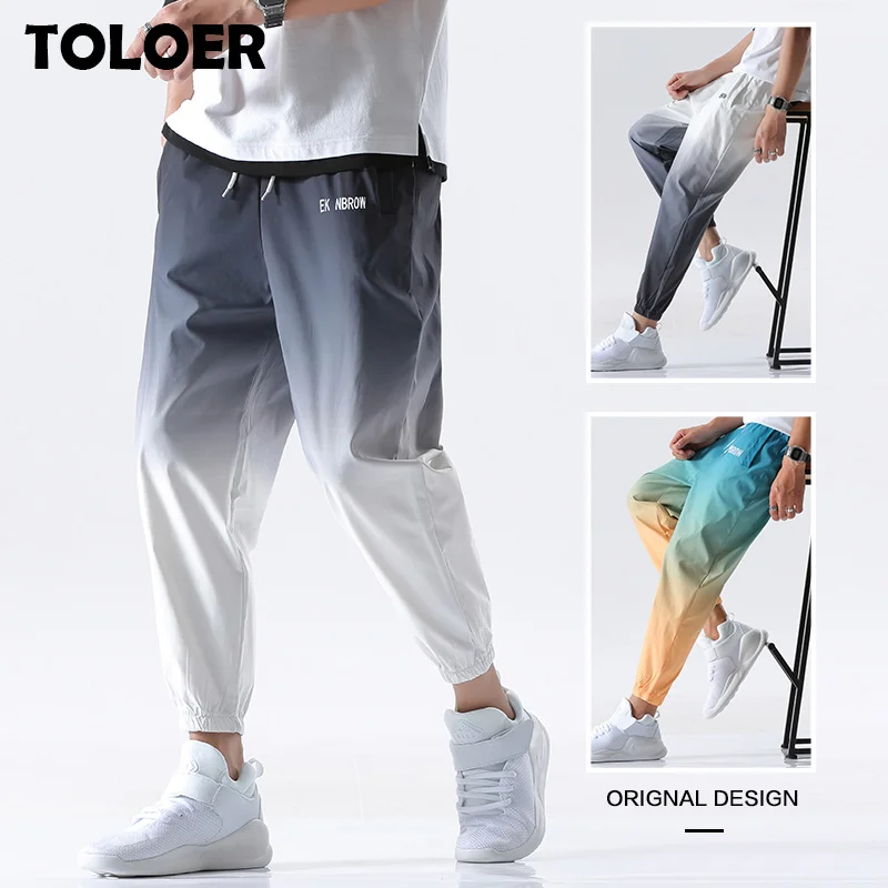 2023 New Hip Hop Streetwear Joggers Pants Men Casual Cargo Pant Trousers High Street Elastic Waist Gradient Color Harem Pant Man
2023 New Hip Hop Streetwear Joggers Pants Men Casual Cargo Pant Trousers High Street Elastic Waist Gradient Color Harem Pant Man