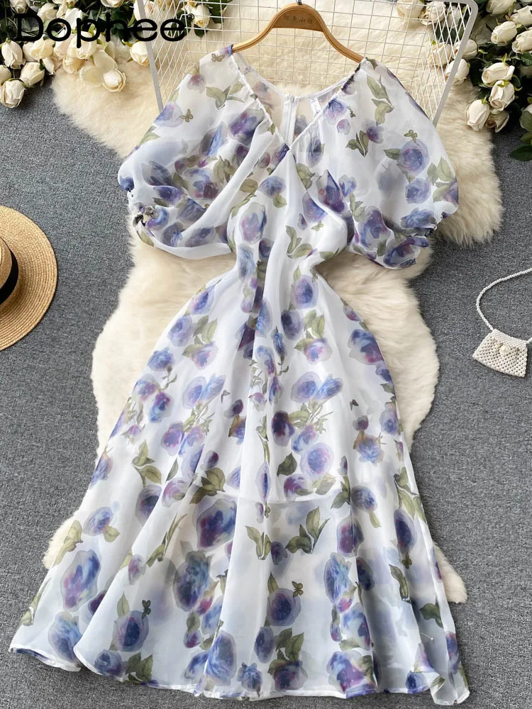 2022 new summer fashion women printed short lantern sleeves V-neck high waist slim pullover dress female vestido
2022 new summer fashion women printed short lantern sleeves V-neck high waist slim pullover dress female vestido