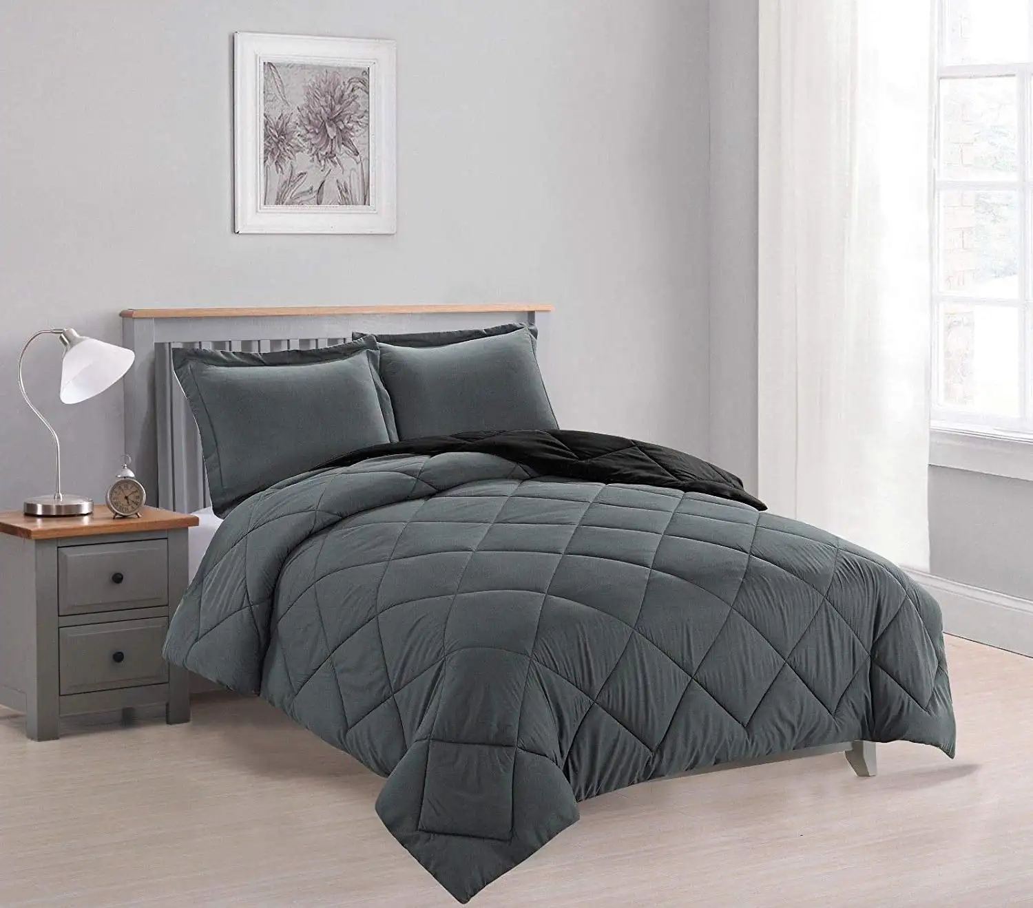 Home Bed in A Bag Reversible Down Alternative All Season Comforter Set with Sheet Set Included !!
Home Bed in A Bag Reversible Down Alternative All Season Comforter Set with Sheet Set Included !!
