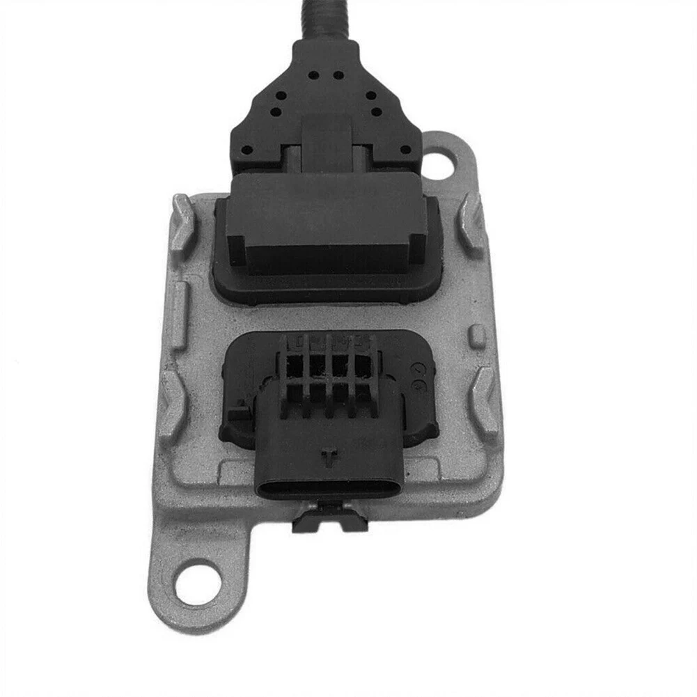 

5-pin Connector NOX Sensor 2 Fixing Holes For MERCEDES-BENZ SPRINTER 3-t Panel Van (910) 211 CDI 02.18 -84 114 2143
